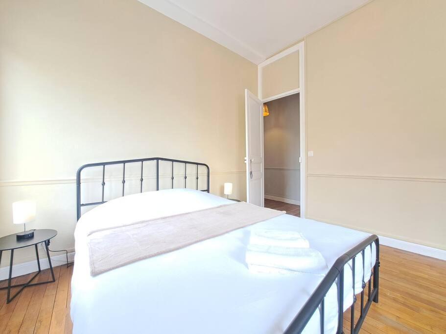 Perth, Bel Appartement Lumineux Reims Extérieur photo
